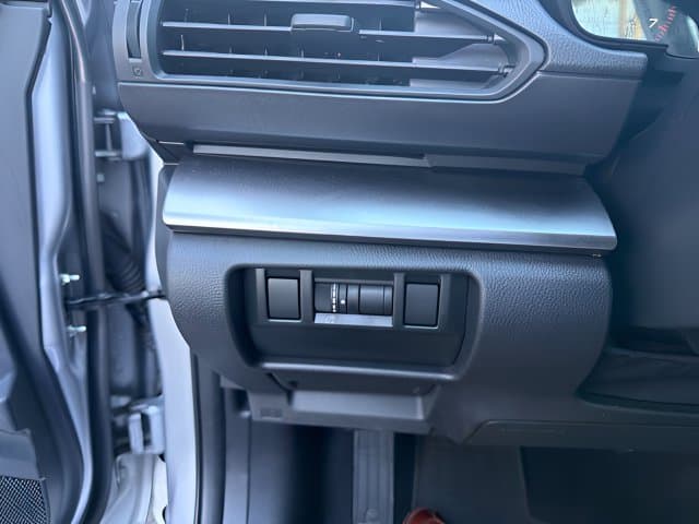 Pre-Owned 2024 Subaru Impreza Base - photo - 8