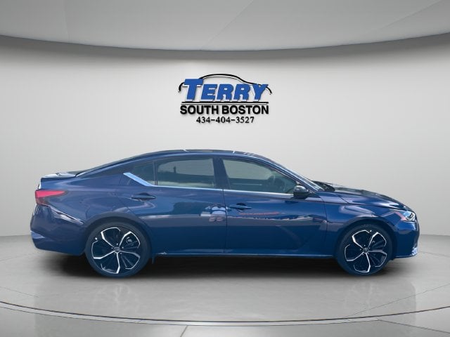 Pre-Owned 2023 Nissan Altima 2.5 SR - photo - 0