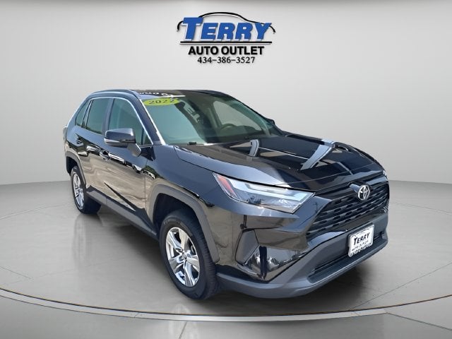 Pre-Owned 2022 Toyota RAV4 XLE - photo - 1