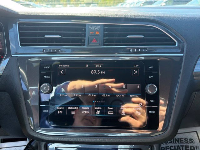 Pre-Owned 2022 Volkswagen Tiguan 2.0T SEL R-Line - photo - 15