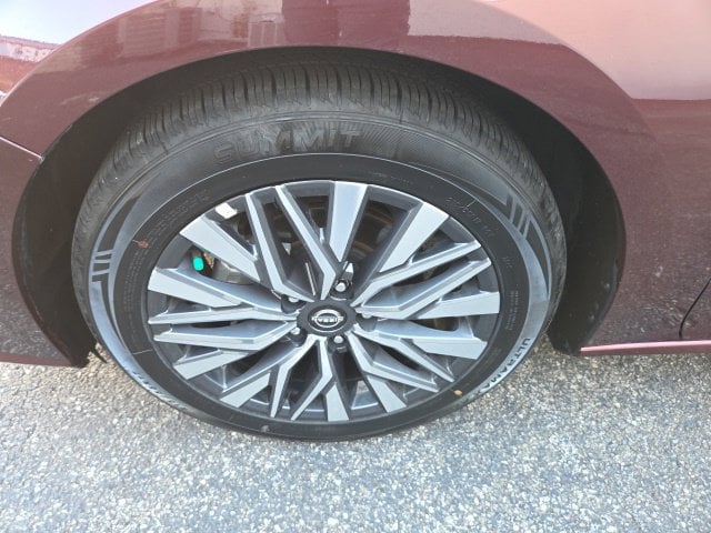 Pre-Owned 2025 Nissan Altima 2.5 SV - photo - 9
