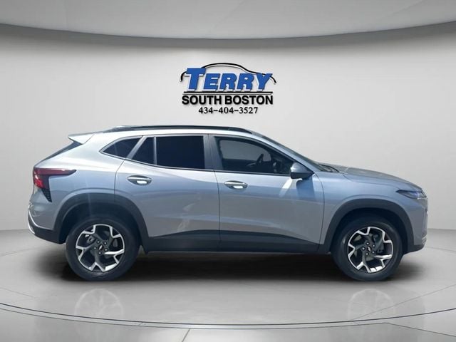 Pre-Owned 2025 Chevrolet Trax LT - photo - 0