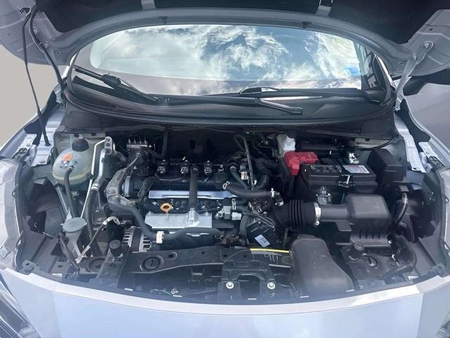 Pre-Owned 2025 Nissan Versa 1.6 S - photo - 7