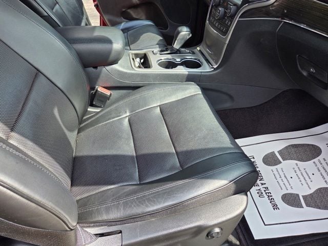 Pre-Owned 2018 Jeep Grand Cherokee Overland - photo - 9
