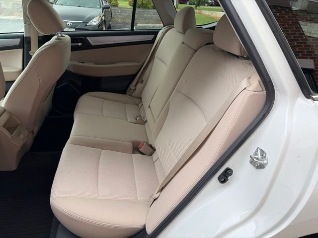 Pre-Owned 2018 Subaru Outback 2.5i Premium - photo - 6