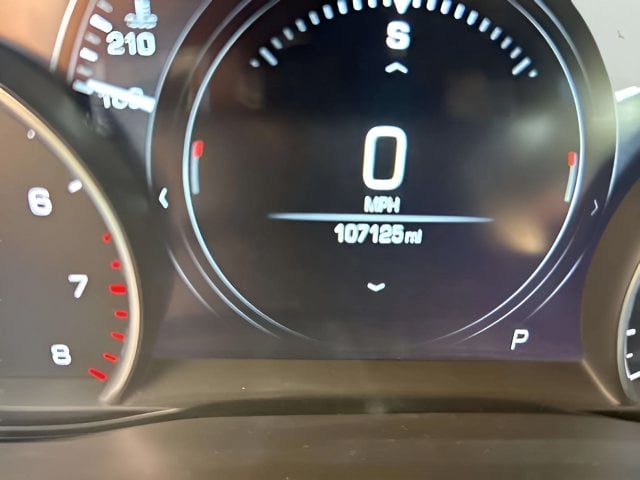 Pre-Owned 2018 Cadillac XT5 Platinum - photo - 10