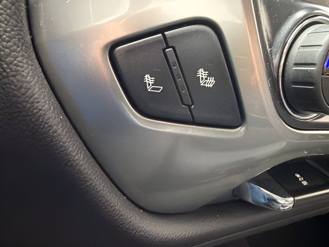 Pre-Owned 2018 Chevrolet Silverado 1500 LT - photo - 13