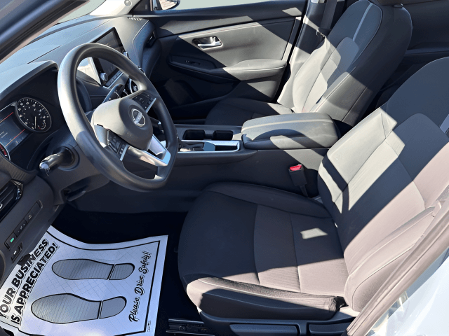 Pre-Owned 2024 Nissan Sentra SV - photo - 5