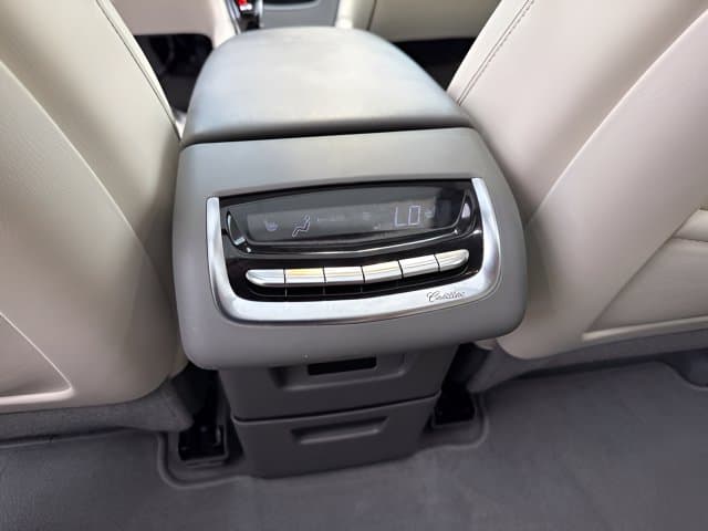 Pre-Owned 2021 Cadillac XT6 Premium Luxury - photo - 6