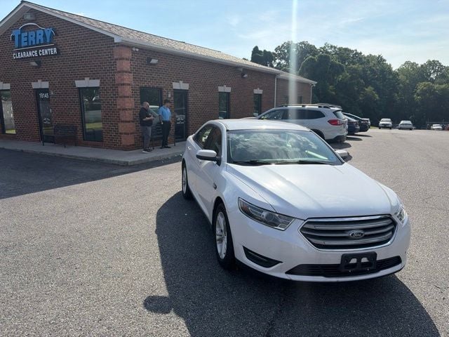 Pre-Owned 2016 Ford Taurus SEL - photo - 0