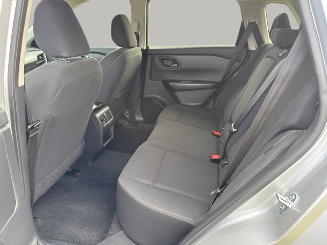 Pre-Owned 2024 Nissan Rogue S - photo - 6