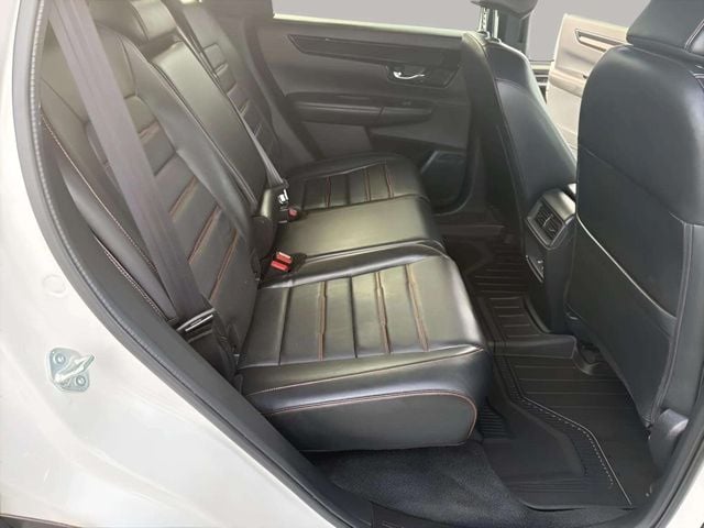 Pre-Owned 2025 Honda CR-V Hybrid Sport Touring - photo - 21