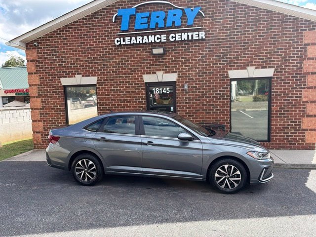 Pre-Owned 2025 Volkswagen Jetta 1.5T S - photo - 0