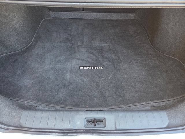 Pre-Owned 2024 Nissan Sentra SV - photo - 4