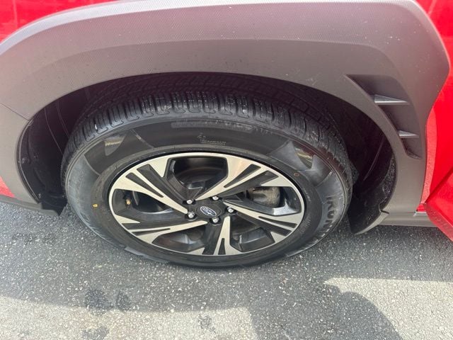 Pre-Owned 2024 Subaru Crosstrek Premium - photo - 18