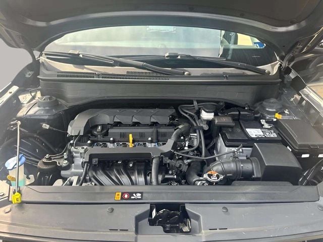 Pre-Owned 2023 Hyundai Venue SEL - photo - 16