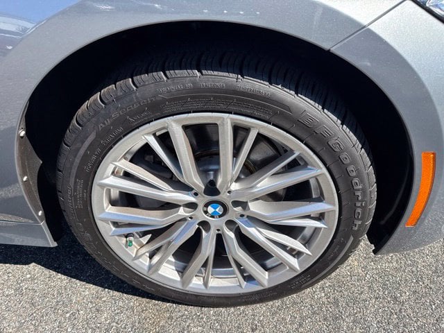 Pre-Owned 2023 BMW 3 Series 330i xDrive - photo - 13