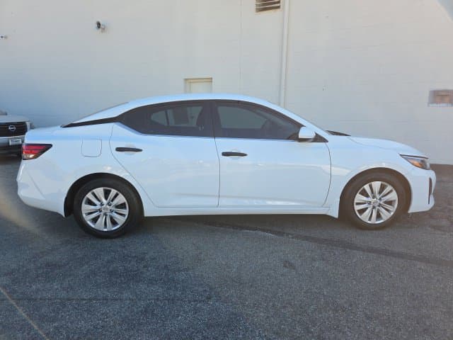 Pre-Owned 2025 Nissan Sentra S - photo - 6