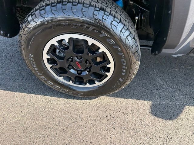Pre-Owned 2026 Toyota Tacoma TRD Off-Road - photo - 27