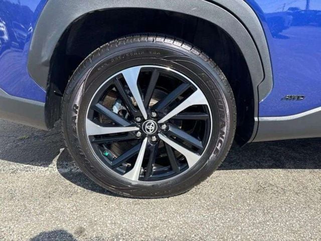 Pre-Owned 2023 Toyota Corolla Cross Hybrid XSE - photo - 9