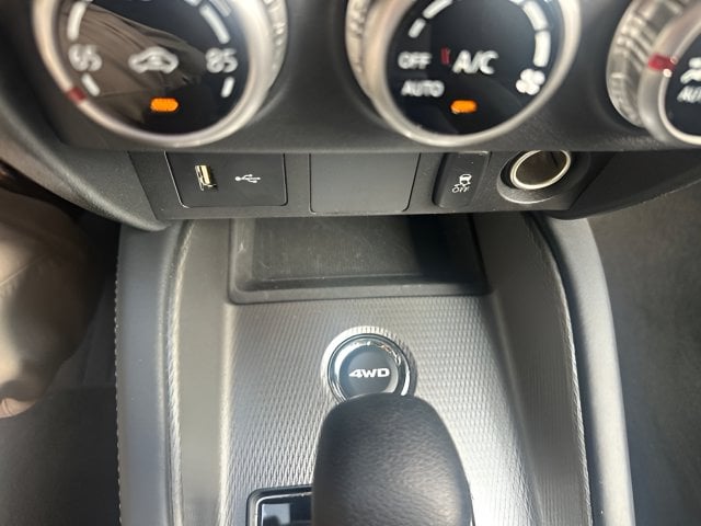 Pre-Owned 2025 Mitsubishi Outlander Sport 2.0 ES - photo - 12