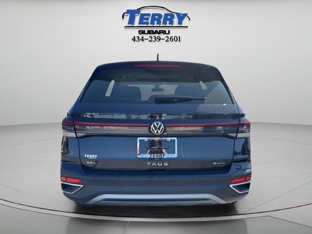 Pre-Owned 2026 Volkswagen Taos 1.5T SEL - photo - 3