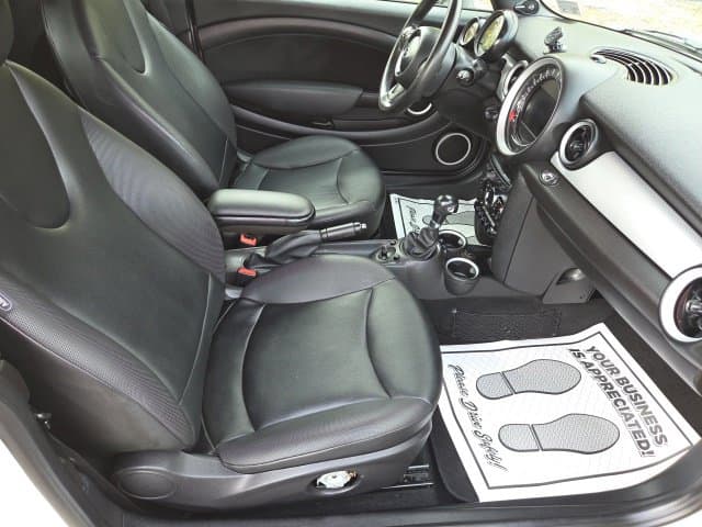 Pre-Owned 2015 MINI Cooper Base - photo - 15
