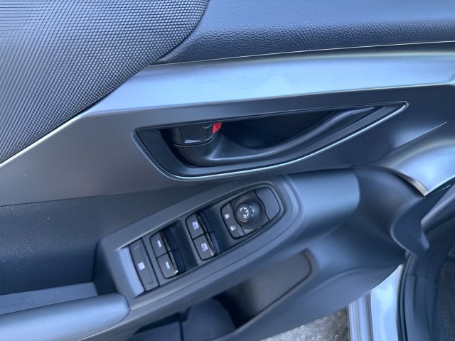 Pre-Owned 2024 Subaru Impreza Base - photo - 5