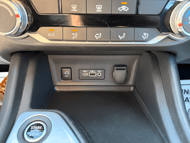 Pre-Owned 2024 Nissan Sentra SV - photo - 20