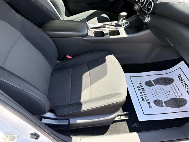 Pre-Owned 2021 Nissan Sentra SV - photo - 9