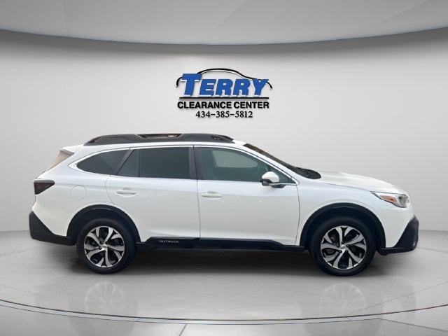 Pre-Owned 2022 Subaru Outback Limited - photo - 0