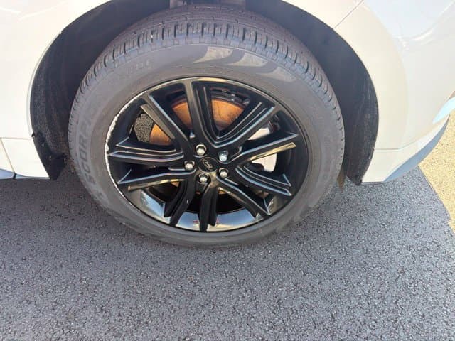 Pre-Owned 2023 Ford Edge ST Line - photo - 28