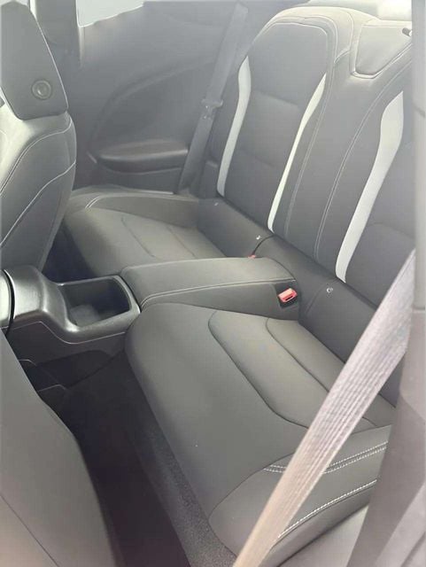 Pre-Owned 2022 Chevrolet Camaro 1LT - photo - 8