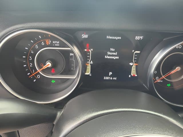 Pre-Owned 2022 Jeep Gladiator High Altitude - photo - 13