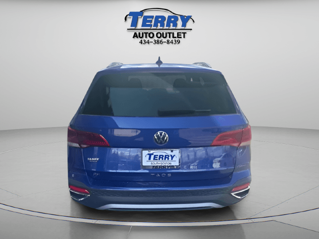 Pre-Owned 2024 Volkswagen Taos 1.5T SE - photo - 3