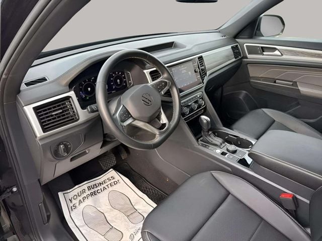 Pre-Owned 2022 Volkswagen Atlas Cross Sport 3.6L V6 SE w/Technology - photo - 20