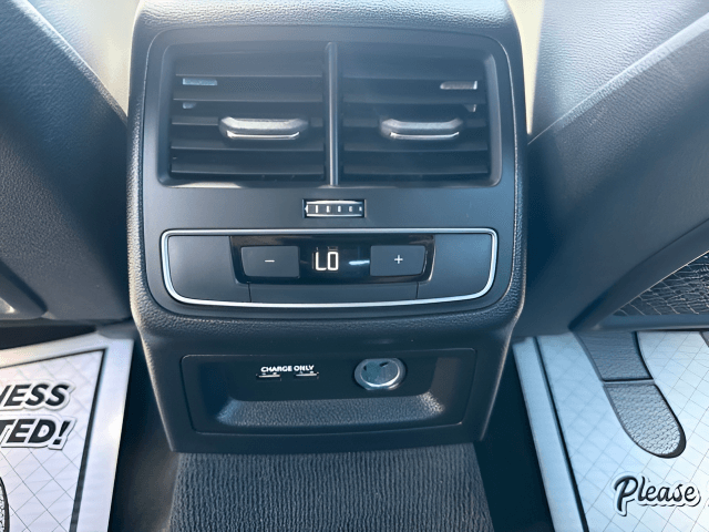 Pre-Owned 2024 Audi A4 45 S line Premium Plus - photo - 7