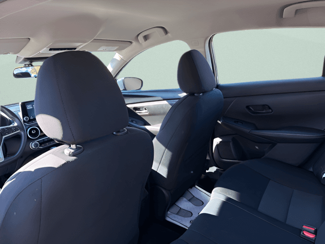 Pre-Owned 2024 Nissan Sentra SV - photo - 6