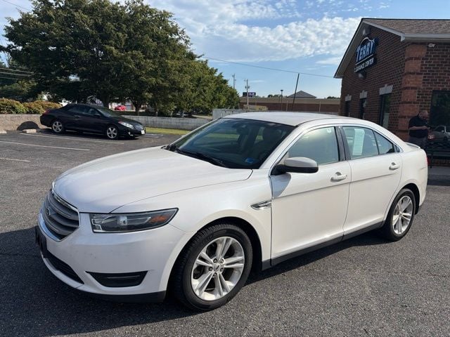 Pre-Owned 2016 Ford Taurus SEL - photo - 1