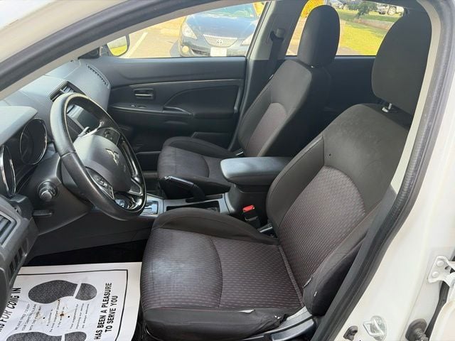 Pre-Owned 2019 Mitsubishi Outlander Sport 2.0 SE - photo - 7