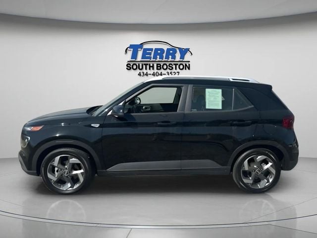 Pre-Owned 2025 Hyundai Venue SEL - photo - 2