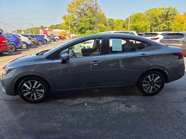 Pre-Owned 2025 Nissan Versa 1.6 SV - photo - 1