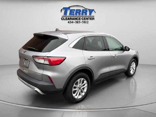 Pre-Owned 2021 Ford Escape SE - photo - 4