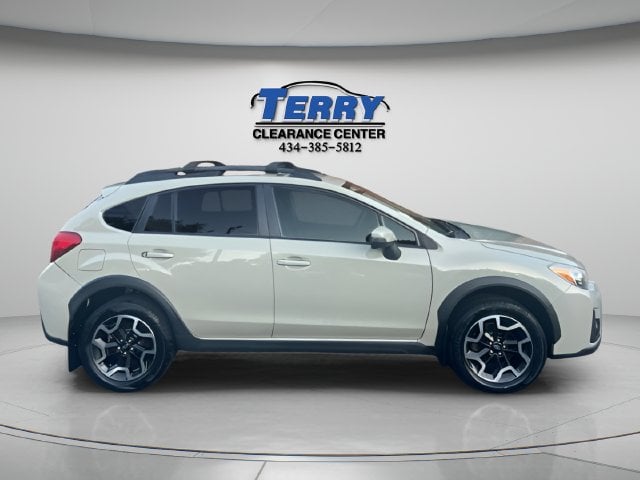 Pre-Owned 2016 Subaru Crosstrek 2.0i Limited - photo - 0