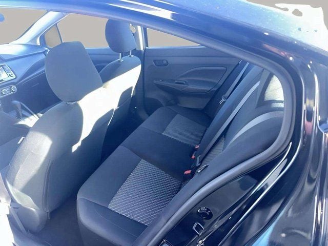 Pre-Owned 2024 Nissan Versa 1.6 S - photo - 6
