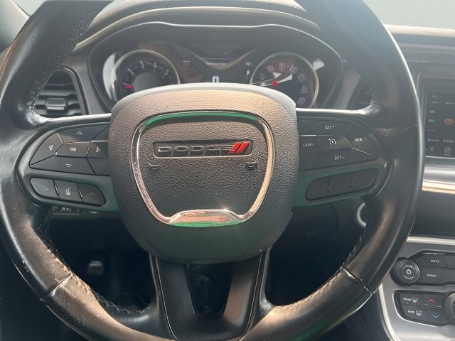 Pre-Owned 2021 Dodge Challenger SXT - photo - 9