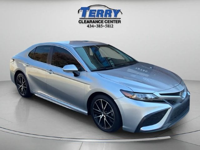 Pre-Owned 2022 Toyota Camry SE - photo - 1