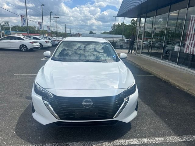 Pre-Owned 2024 Nissan Sentra SV - photo - 1