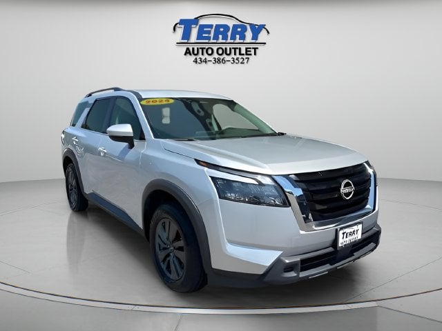 Pre-Owned 2024 Nissan Pathfinder SV - photo - 2
