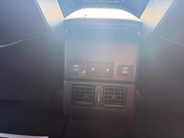 Pre-Owned 2023 Toyota bZ4X Limited - photo - 7